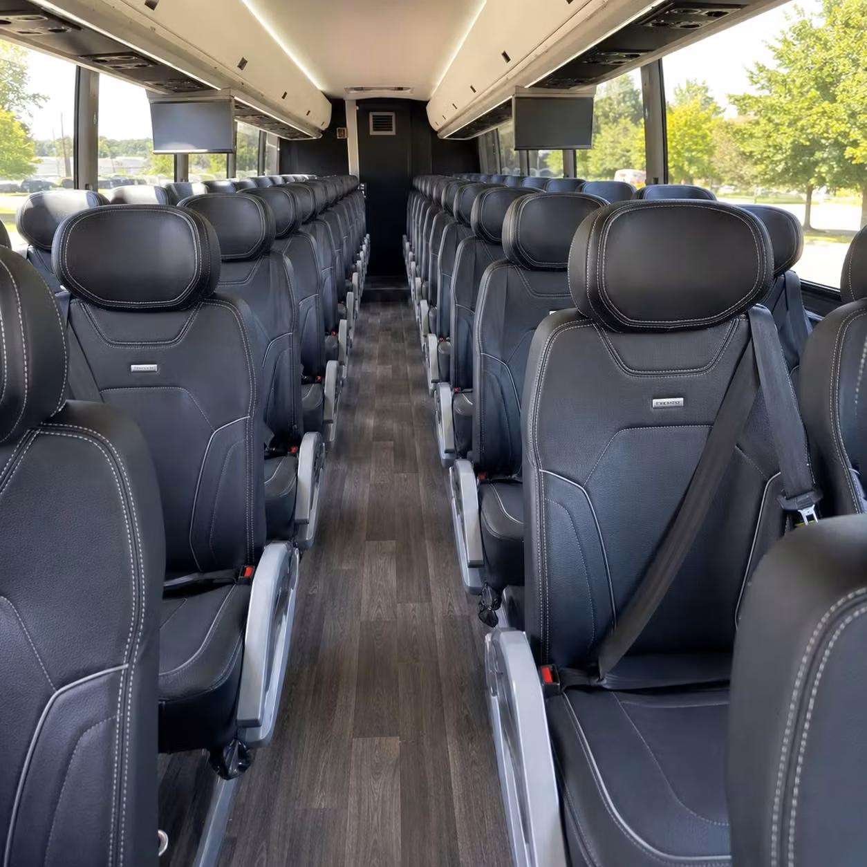 long distance charter bus trips from wallingford to new york city made easy