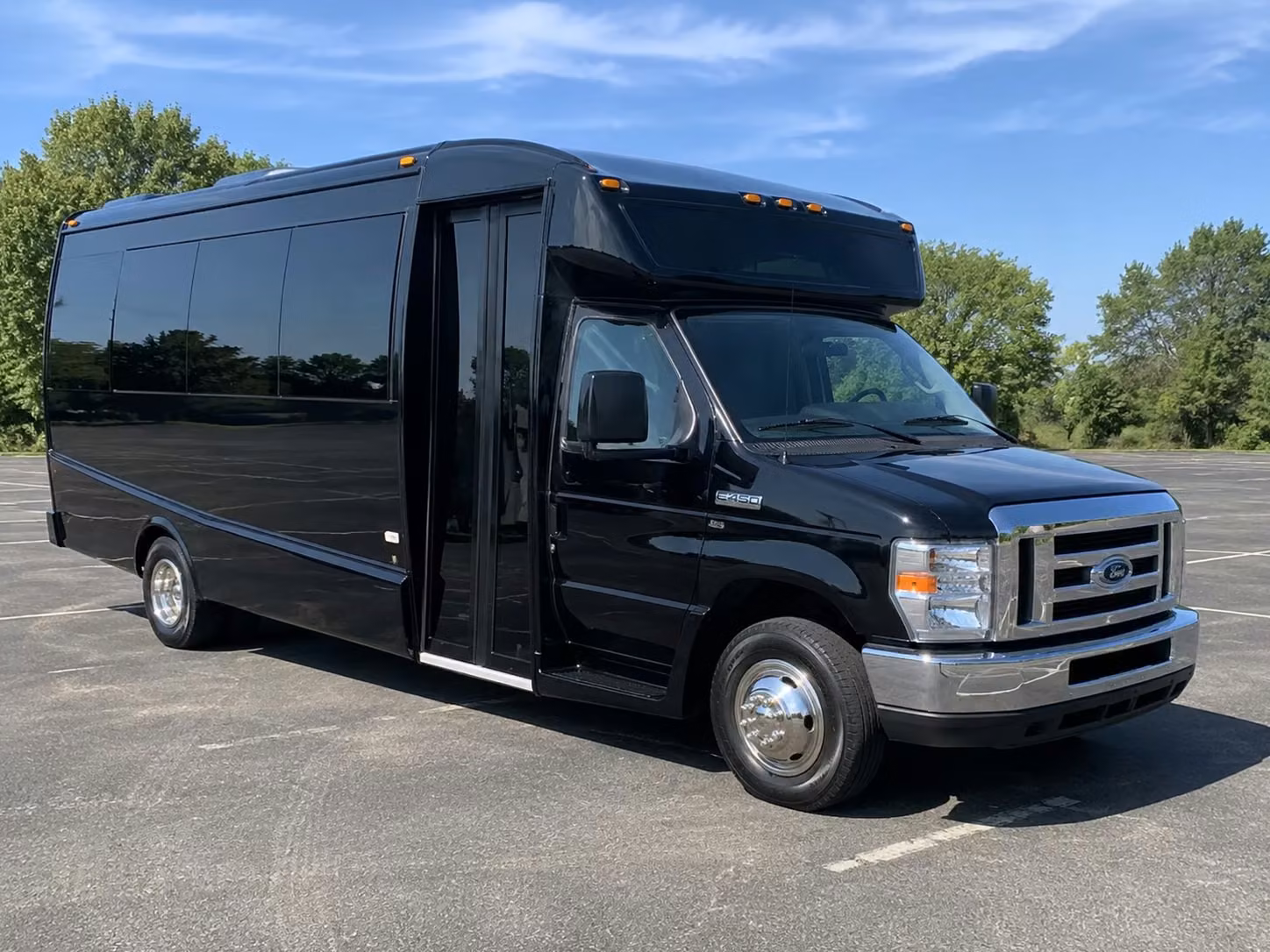 minibus and charter bus rentals for wallingford nature and outdoor field trips