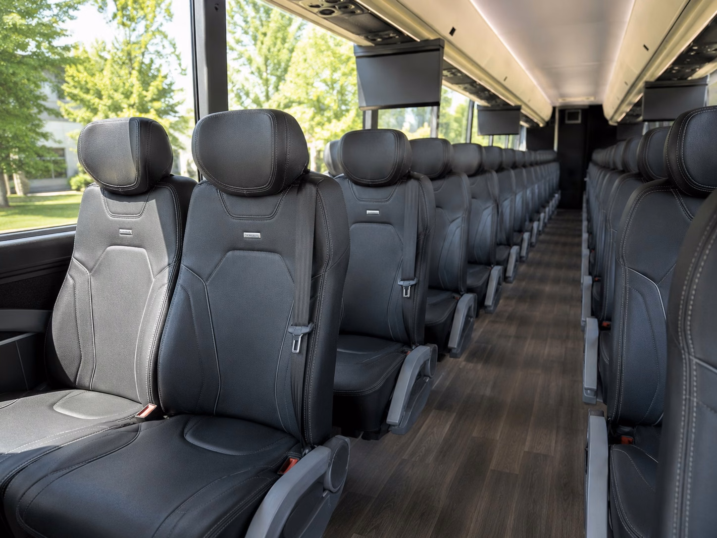 shuttle your wedding guests between wallingford hotels and your venue without the headache