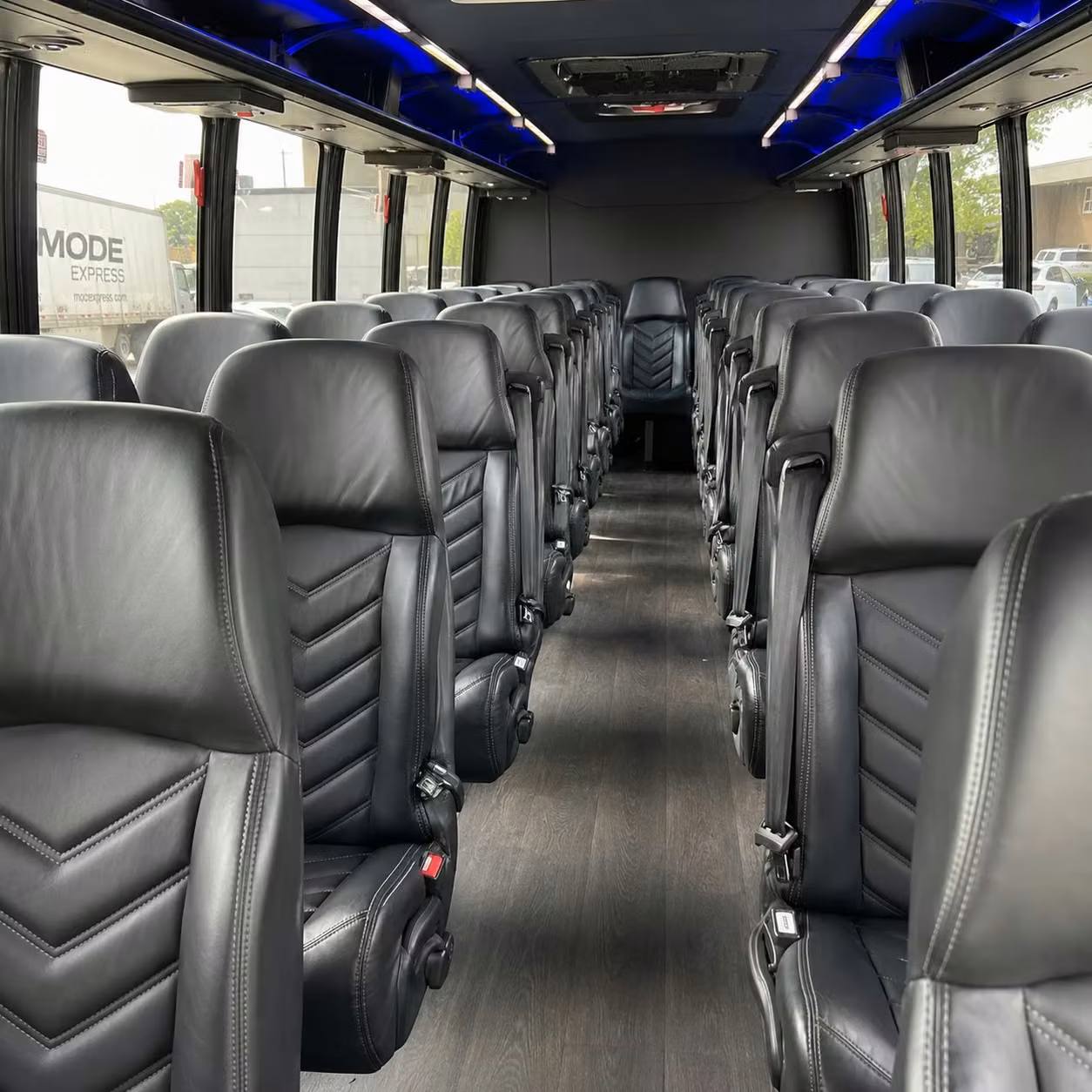 wallingford 18 passenger minibus rental