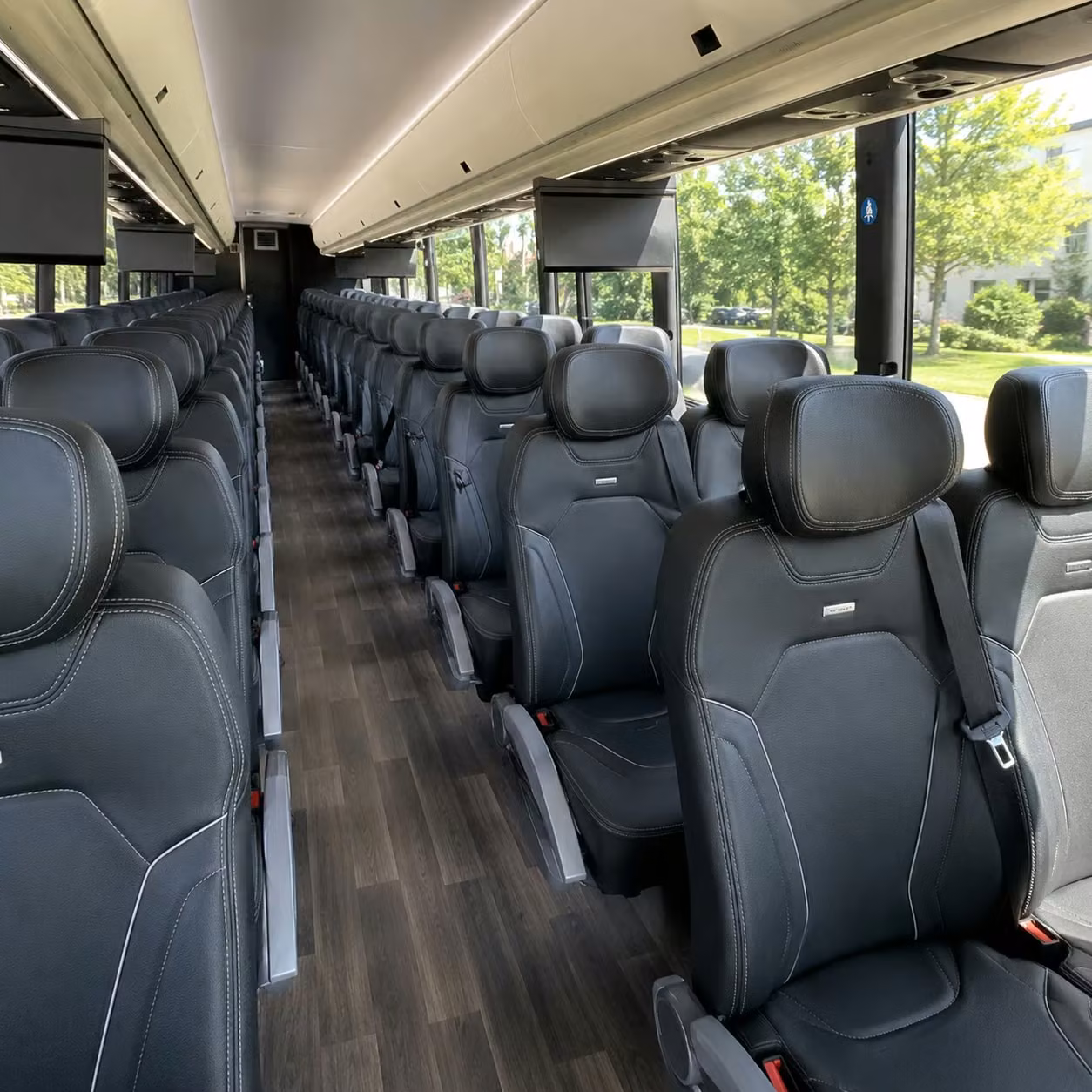 wallingford charter bus hero 2