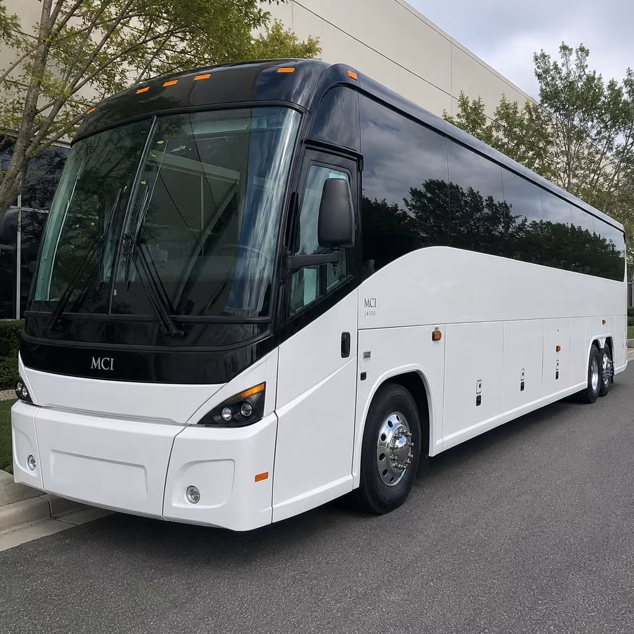 you can find and book airport transportation in wallingford and any nearby city